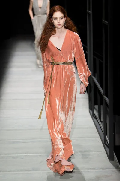 Look 61